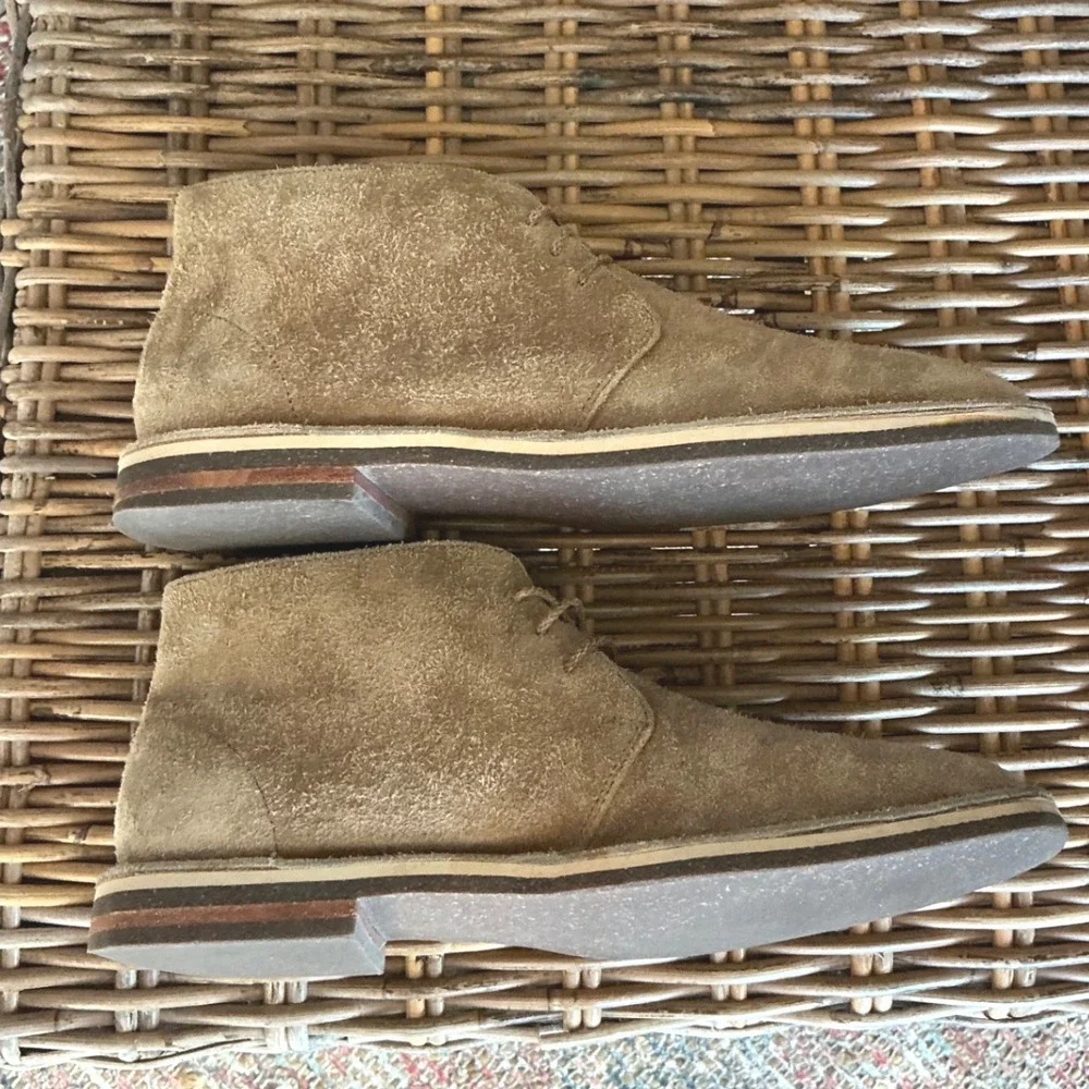 Cole Haan Mens Tan Suede Chukka Desert Boots C09912 Beige Ankle Boots Size 8.5M